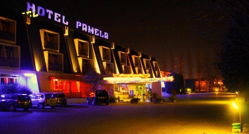 Hotel Pamela San Pietro in Casale Eksteriør bilde