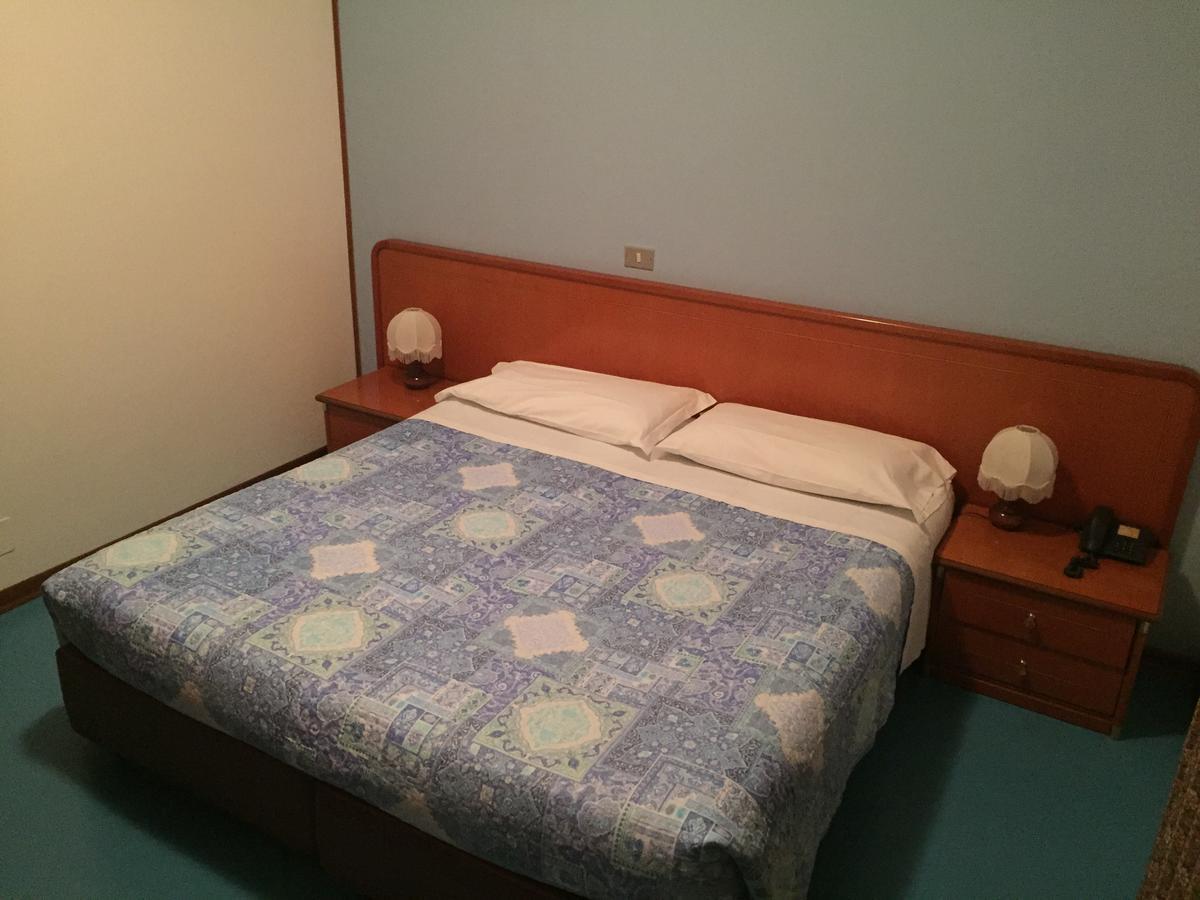Hotel Pamela San Pietro in Casale Eksteriør bilde