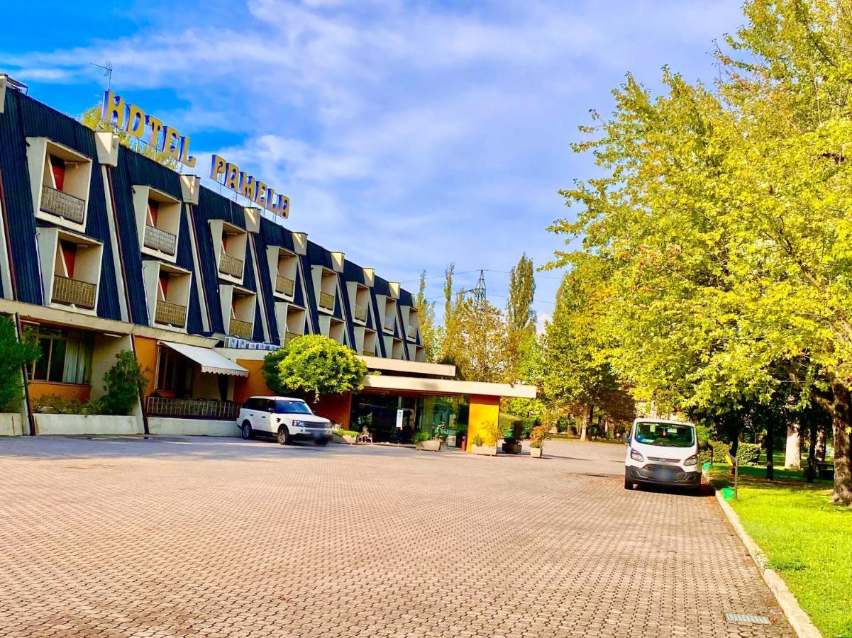 Hotel Pamela San Pietro in Casale Eksteriør bilde